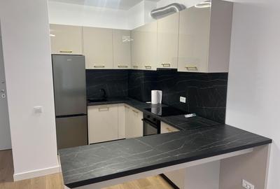 Spatiu office Silk  District , 37 mp , parter , parcare interioara , liber - 2