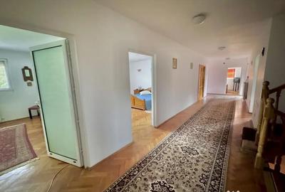 Casă cu 7 camere cu Teren 1150 Mp în Siliștea Snagovului - 4