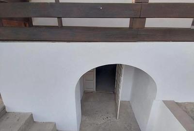 Casă cu 3 camere cu Teren 4 Mp în Tomșani - 4