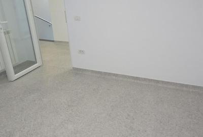 Inchiriez 3 cabinete medicale in Deva, zona Dacia, etaj 1, - 15
