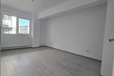 Apartament cu 3 camere decomandat în Cug - 4