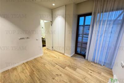 Penthouse cu 4 camere decomandat în Dacia - 9