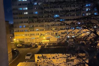 Apartament cu 2 camere semidecomandat în Giurgiului