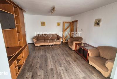 Apartament cu 3 camere în Cetate - 1