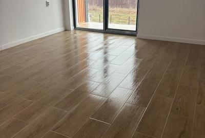 Casă cu 4 camere în Central