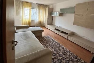 Apartament 2 camere, zona Lunei , etaj intermediar, centrala - 1