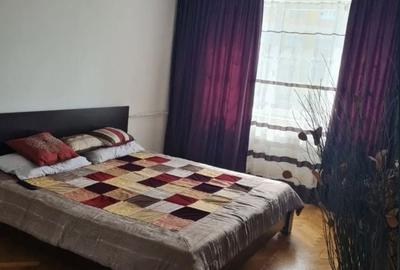 Apartament cu 3 camere decomandat în Valea Rosie
