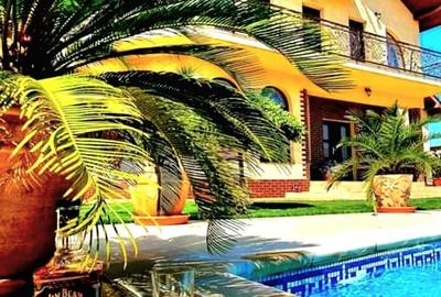 Casă cu 4 camere cu Teren 750 Mp în Trivale - 1