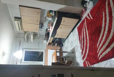 Apartament cu 3 camere decomandat în Berceni - 9