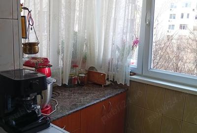 Apartament cu 3 camere decomandat în Lacul Tei - 4