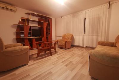 Apartament cu 2 camere semidecomandat, mobilat în Decebal