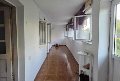 Casă cu 4 camere în Nanov - 2