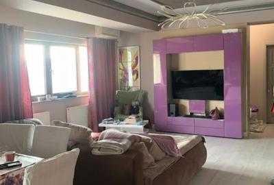 Apartament cu 2 camere decomandat, mobilat în Ultracentral