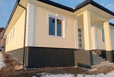 Casă cu 3 camere în Central - 2