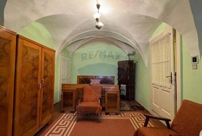 Apartament cu 4 camere nedecomandat în Ultracentral - 1