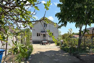 Casă cu 3 camere cu Teren 900 Mp în Lascăr Catargiu - 2