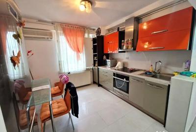 Apartament cu 4 camere decomandat în Central - 2