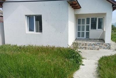 Casă cu 4 camere cu Teren 400 Mp în Central - 5