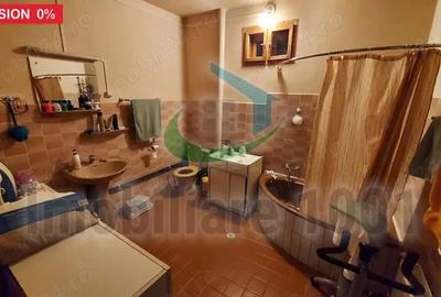 Casă cu 6 camere cu Teren 1658 Mp în Colțirea - 1