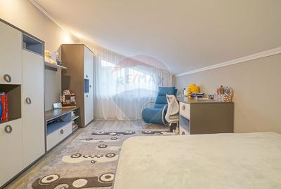 Apartament cu 4 camere decomandat, mobilat în Florilor - 14
