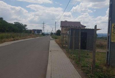 Teren de 700 mp, în Central - 3
