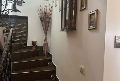 Casă cu 4 camere decomandat cu Teren 506 Mp în Cornu