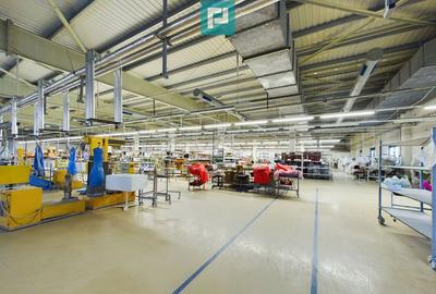 Spa?iu Industrial ?i de Produc?ie Sustenabil - 21