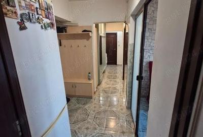 De inchiriat cu 3 camere , Nitu Vasile sector4 - 8