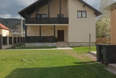 Casă cu Teren 600 Mp în Vișeu de Jos - 8