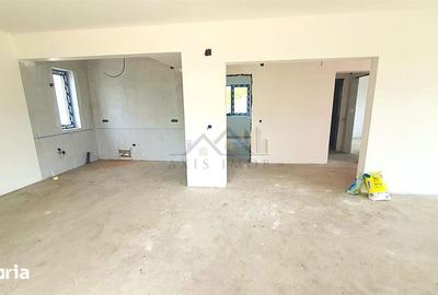 Casă cu 3 camere cu Teren 452 Mp în Gălbinași - 2