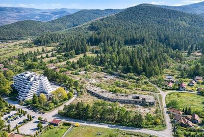 Hotel/Pensiune, de 10,000 mp, în Central