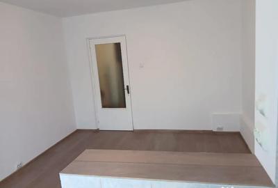 Garsonieră semidecomandată în Bartolomeu - 2