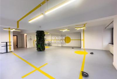 Piata Unirii | Cladire moderna | Versatila | Curte - 11