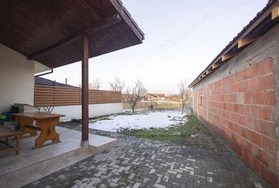 Casă cu Canalizare în Pișchia