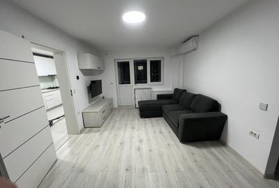 Apartament cu 2 camere semidecomandat în Olteniței