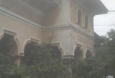 Casa tip boiereasca suprafa?a construita182 metri patra?i si teren 1800 in Arge? - 5