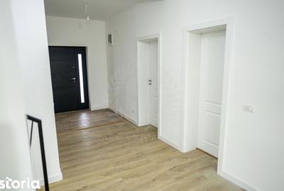 Casă cu 5 camere cu Teren 765 Mp în Păulești - 7