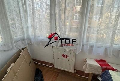 Apartament 3 camere semidecomandat, Baza 3 - etaj 1 Apartament 3 camere semidecomandat, Baza 3 - etaj 1 - 3