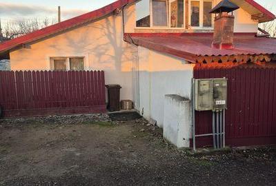 Casă cu 4 camere cu Teren 200 Mp în Mihai Eminescu