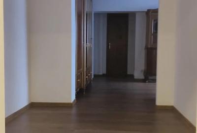 Inchiriez apartament 3 camere Calea Mosilor - 8