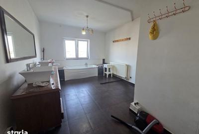 Apartament cu 4 camere în Dacia - 4
