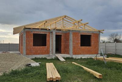 Casă cu 3 camere în Leș - 4