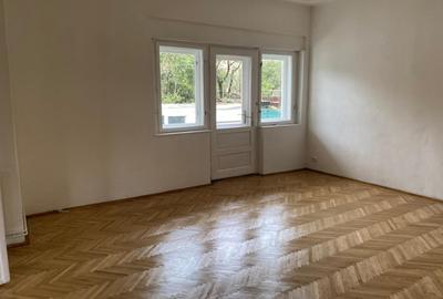 Casa individuala de inchiriat, 4 camere, zona centrala Sibiu, pretabila Birouri. - 12