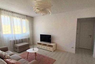 Apartament cu 2 camere semidecomandat, mobilat în Iancului