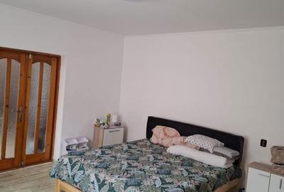 Casă cu 4 camere în Central - 3