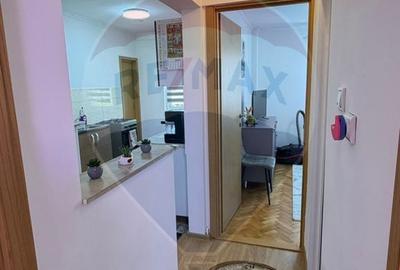Apartament cu 3 camere semidecomandat în Central - 7