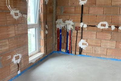 Apartament cu 3 camere decomandat în Braytim