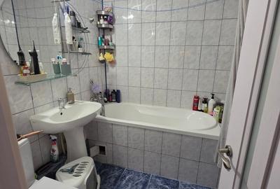 Apartament cu 3 camere semidecomandat în Dristor - 6
