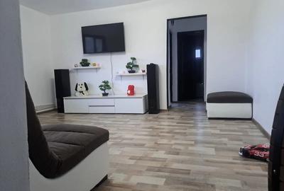 Vand Apartament cu 2 Camere - 2