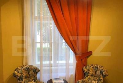 Apartament cu 3 camere semidecomandat, mobilat în Central